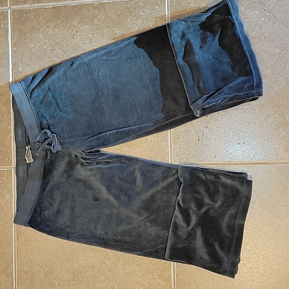 Juicy Couture Gray Velour Sweat Pants. Size MEDIUM